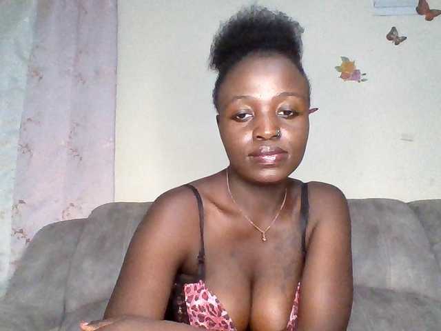 chocolateAss-cake007 live cam on BongaCams