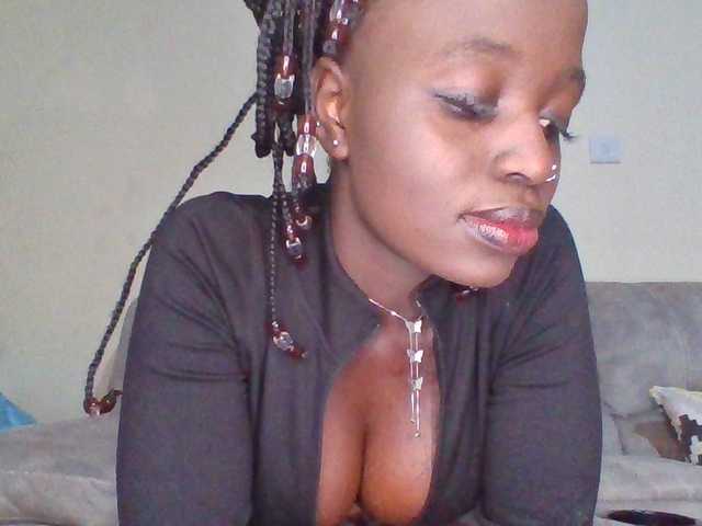 chocolateAss-cake007 live cam on BongaCams
