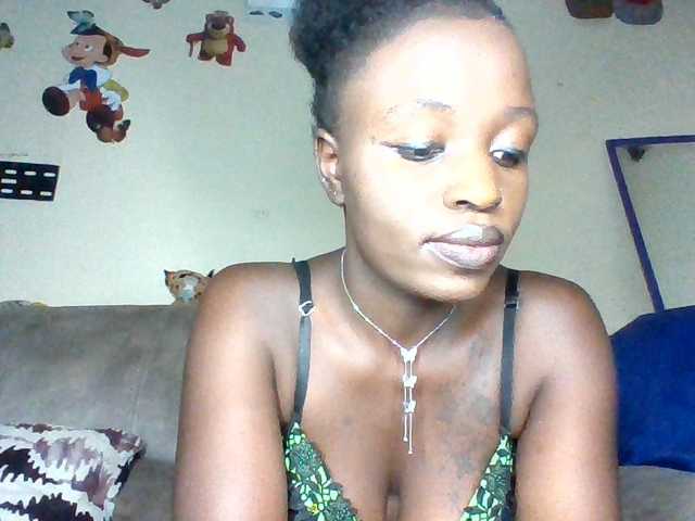 chocolateAss-cake007 live cam on BongaCams