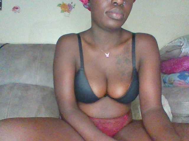 chocolateAss-cake007 live cam on UnifiedCams