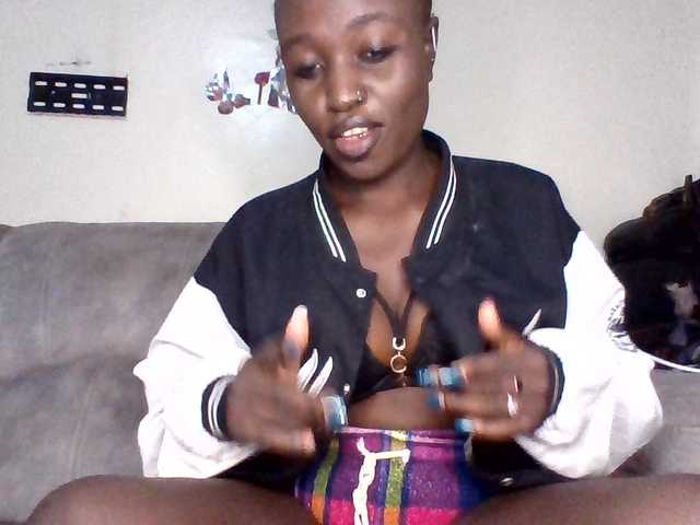 chocolateAss-cake007 live cam on BongaCams