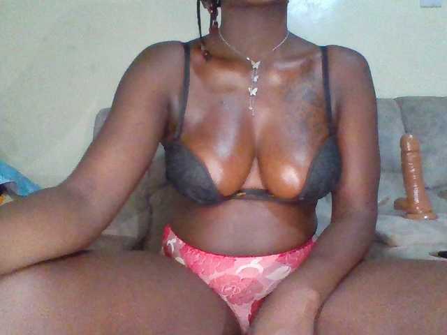 chocolateAss-cake007 live cam on BongaCams