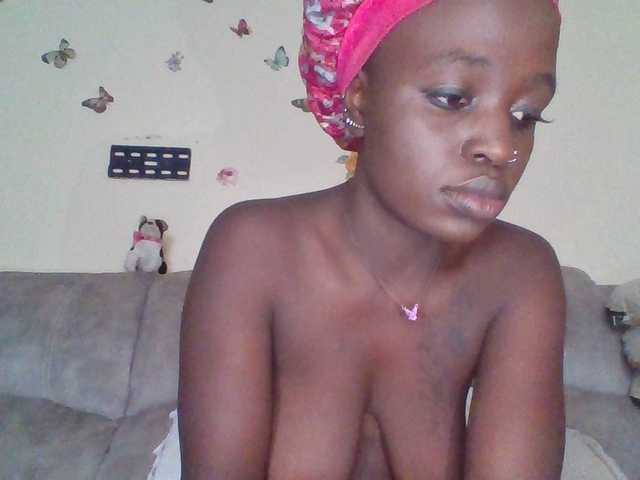 chocolateAss-cake007 live cam on BongaCams