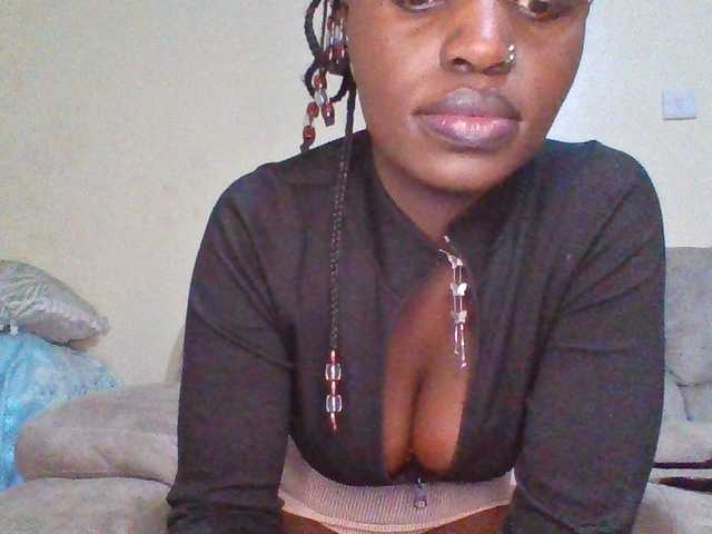 chocolateAss-cake007 live cam on BongaCams