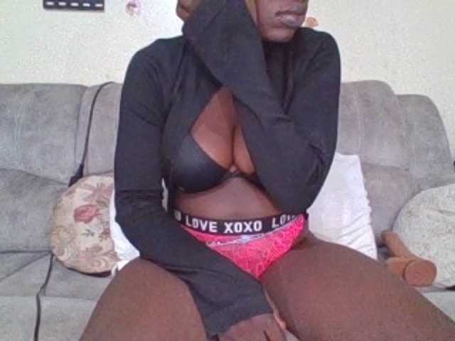 chocolateAss-cake007 live cam on BongaCams