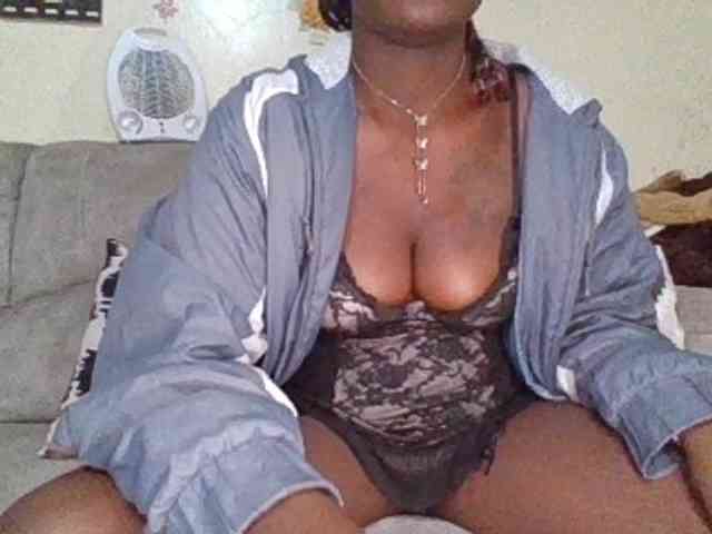 chocolateAss-cake007 webcam