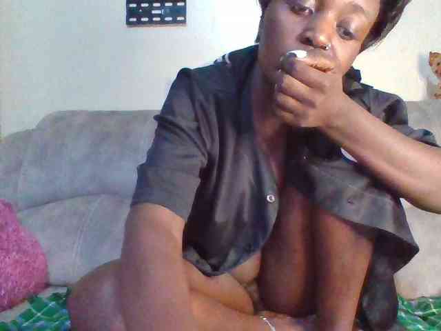 chocolateAss-cake007 webcam