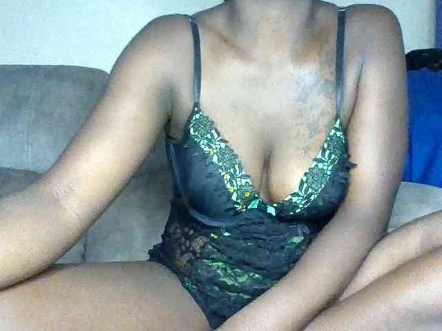 chocolateAss-cake007 webcam