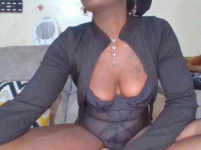 chocolateAss-cake007 webcam