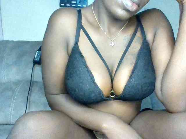 chocolateAss-cake007 webcam