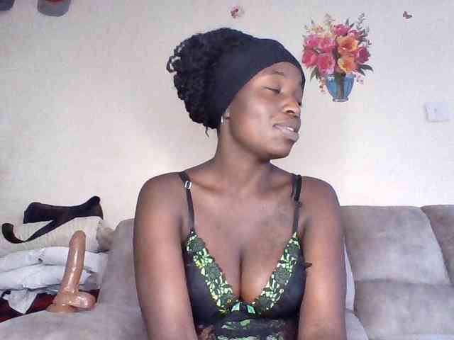 chocolateAss-cake007 webcam