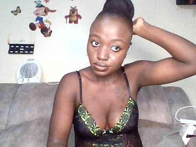 chocolateAss-cake007 webcam