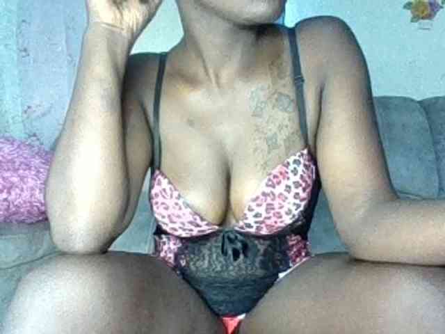 chocolateAss-cake007 webcam