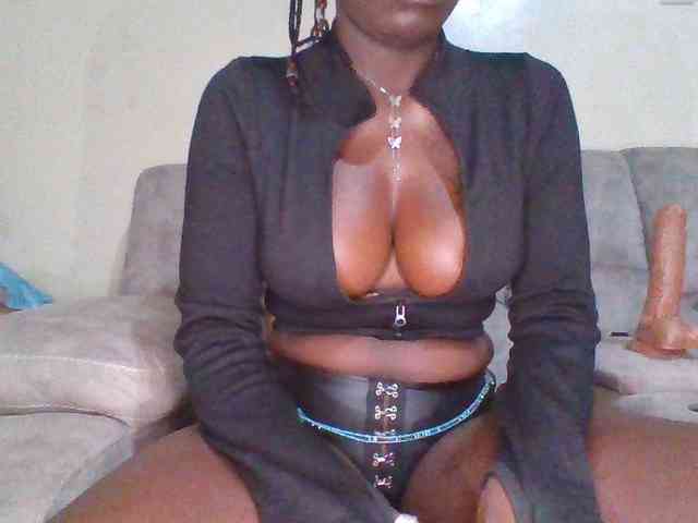 chocolateAss-cake007 webcam
