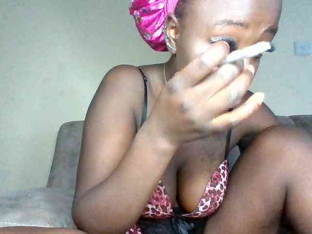 chocolateAss-cake007 webcam