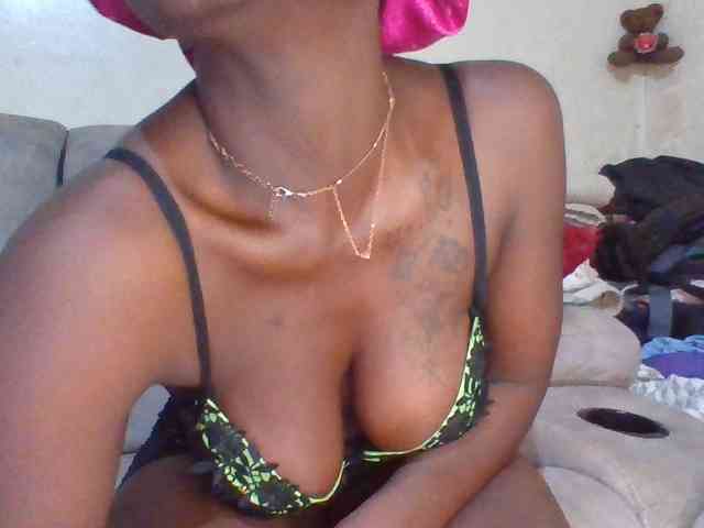 chocolateAss-cake007 webcam