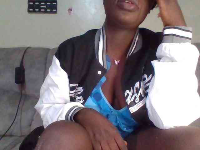 chocolateAss-cake007 webcam