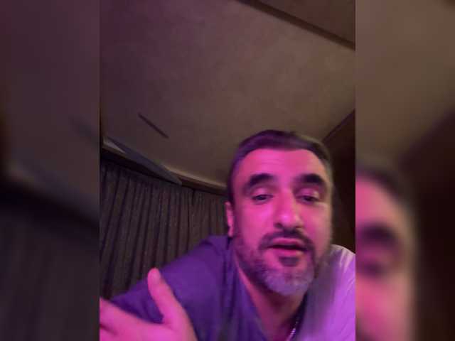 go to chat with Kikidiki200