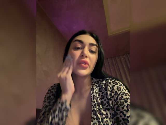Kikidiki200, 40 y/o - Live Cam on BongaCams