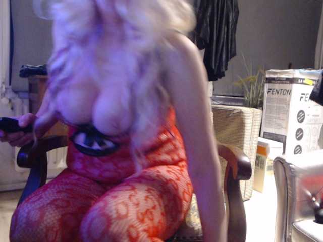 BlondMilfTascha