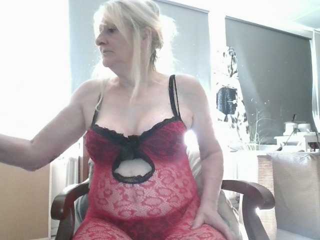 BlondMilfTascha