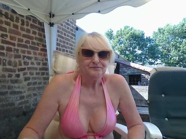 BlondMilfTascha