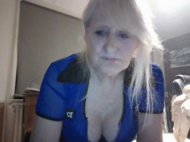 BlondMilfTascha