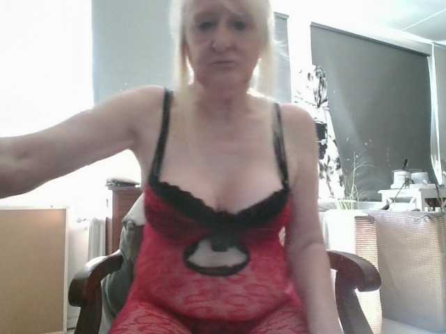 BlondMilfTascha