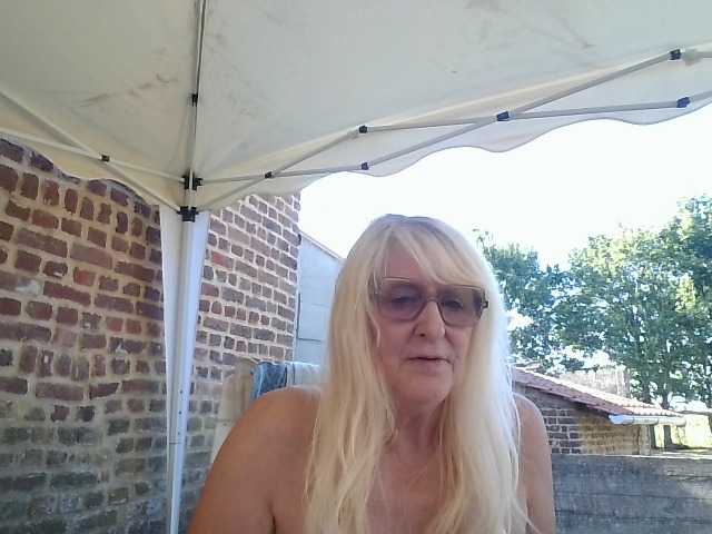 BlondMilfTascha