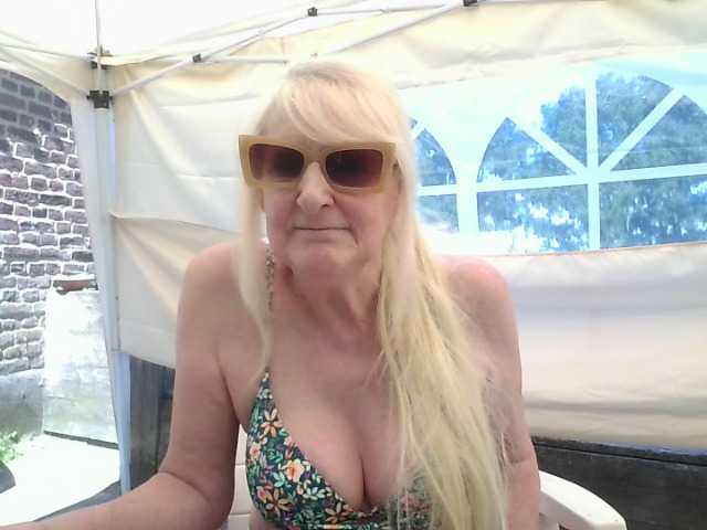BlondMilfTascha