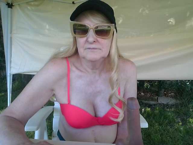 blondmilftascha online
