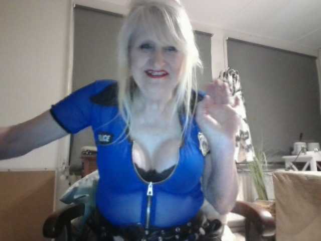 BlondMilfTascha
