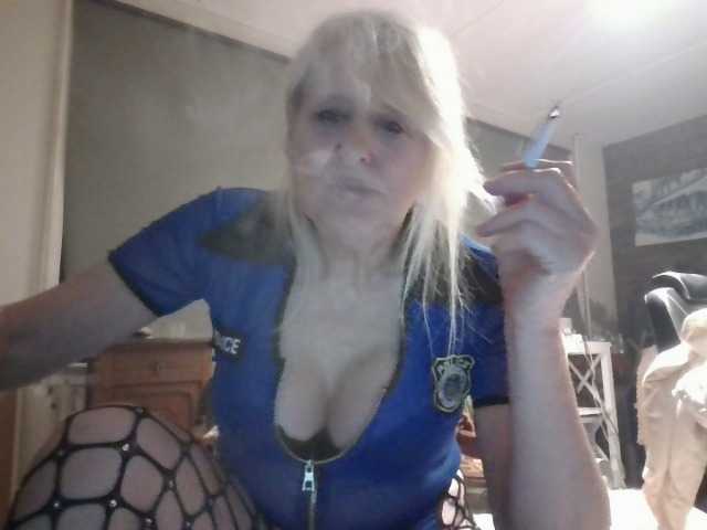 BlondMilfTascha live cam on BongaCams