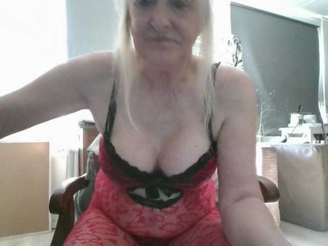 BlondMilfTascha