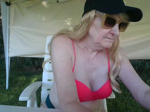 BlondMilfTascha