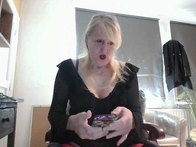 BlondMilfTascha