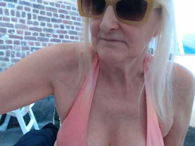 BlondMilfTascha