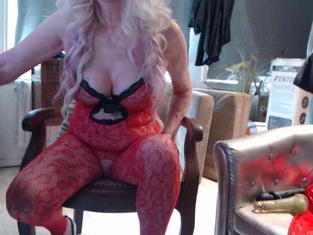 Modèle: BlondMilfTascha