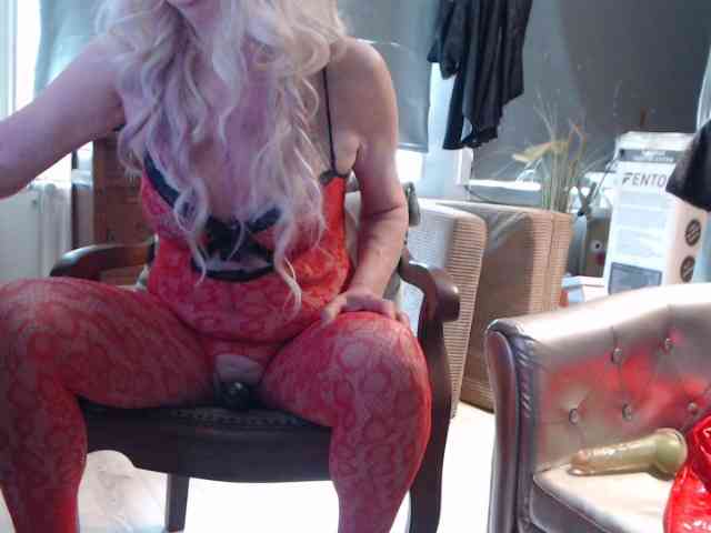 BlondMilfTascha