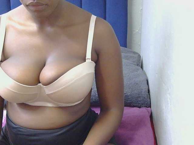 SexyBoobs2, 29 y/o - Live Cam on BongaCams