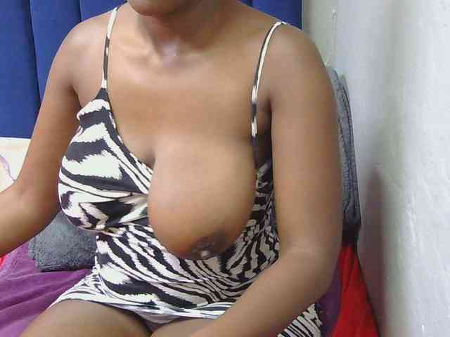 SexyBoobs2 webcam