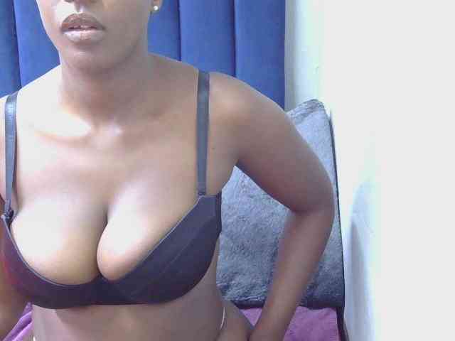 SexyBoobs2 webcam