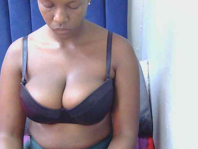 SexyBoobs2 webcam