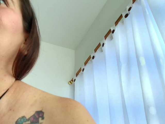 sophieTyler1 live cam on BongaCams