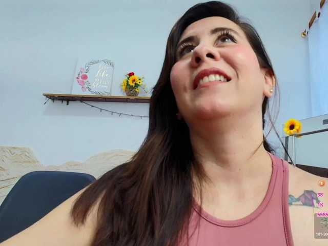 sophieTyler1 live cam on BongaCams