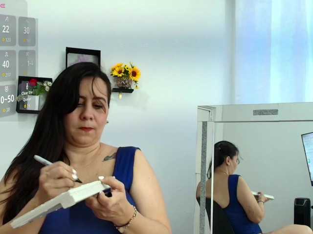 sophieTyler1 live webcam show