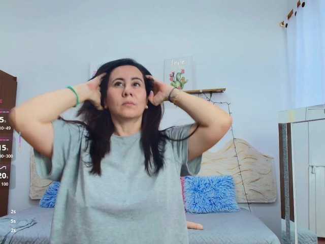 sophieTyler1 live cam on BongaCams