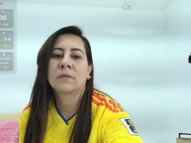 sophieTyler1 live cam on BongaCams