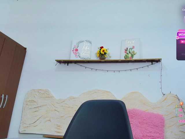 sophieTyler1 live cam on BongaCams
