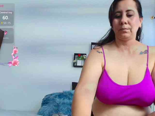 sophieTyler1 webcam